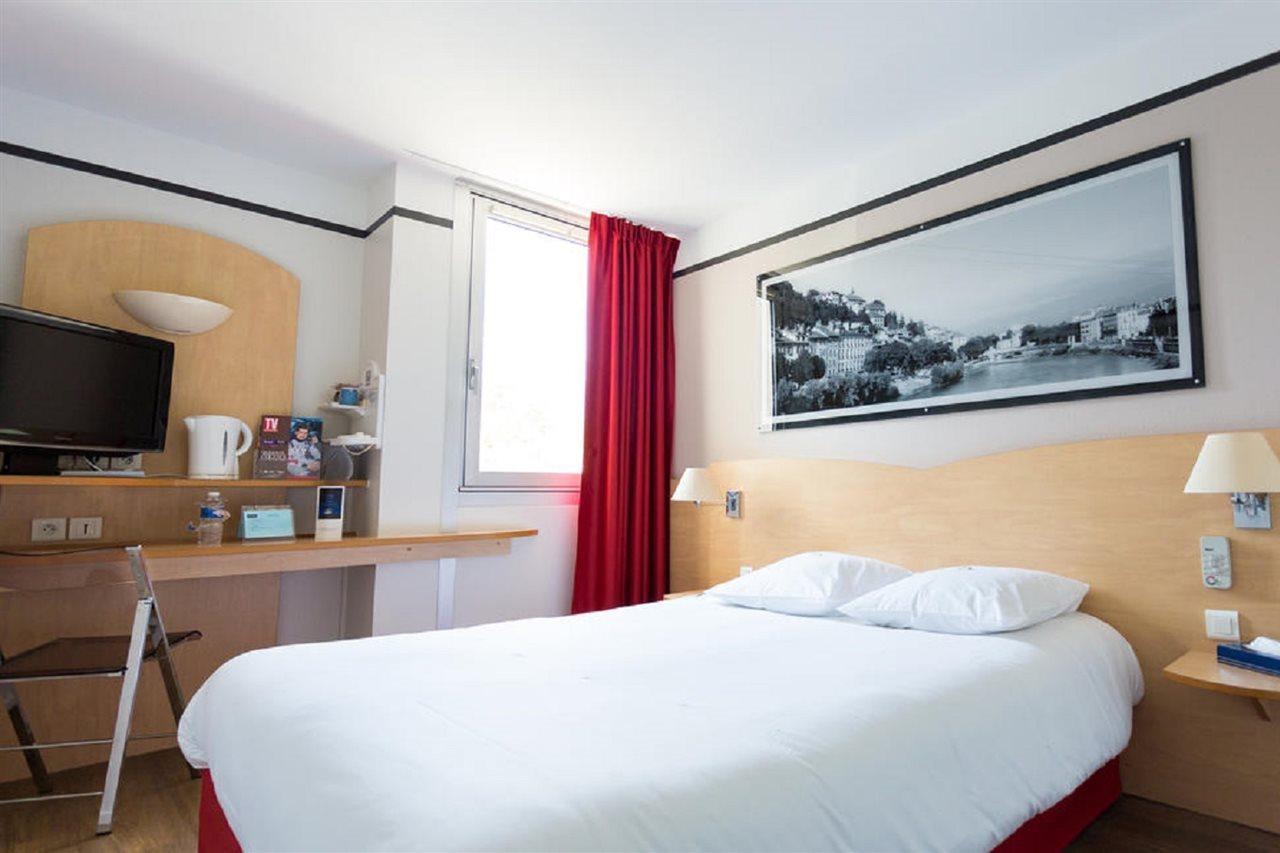 Hotel Inn Grenoble Eybens Parc Des Expositions Ex Kyriad ภายนอก รูปภาพ