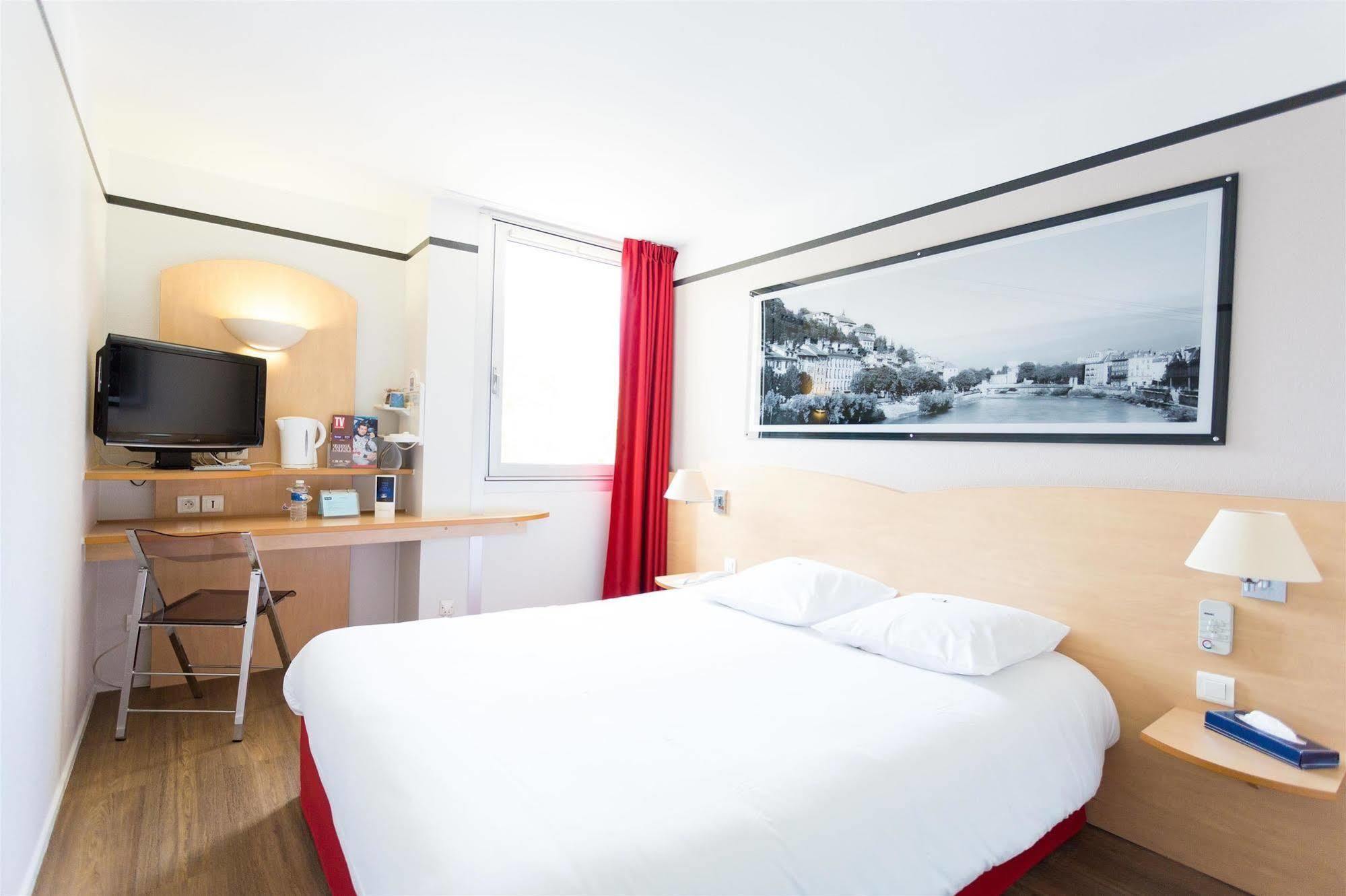 Hotel Inn Grenoble Eybens Parc Des Expositions Ex Kyriad ภายนอก รูปภาพ